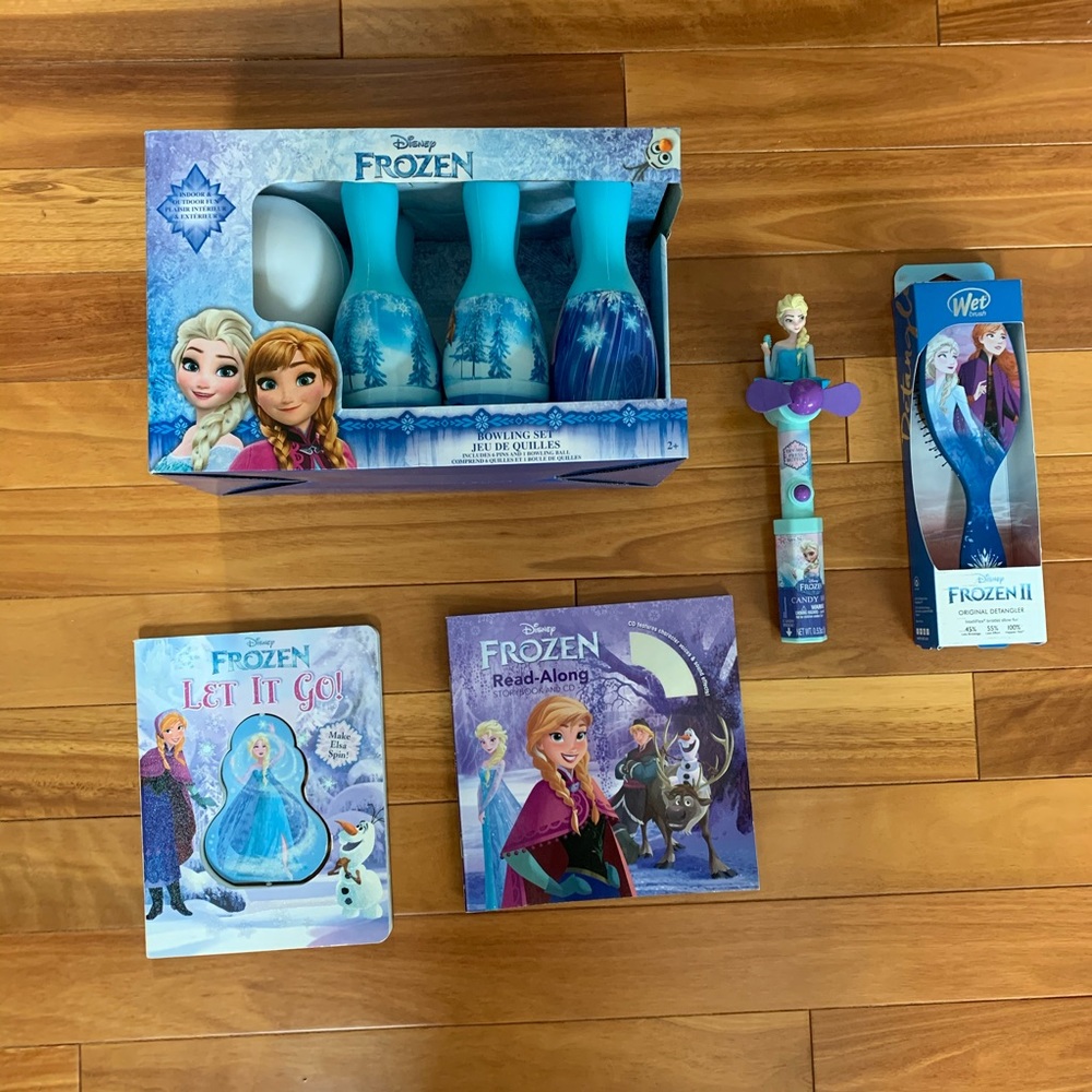 Frozen Bundle Toy, Books